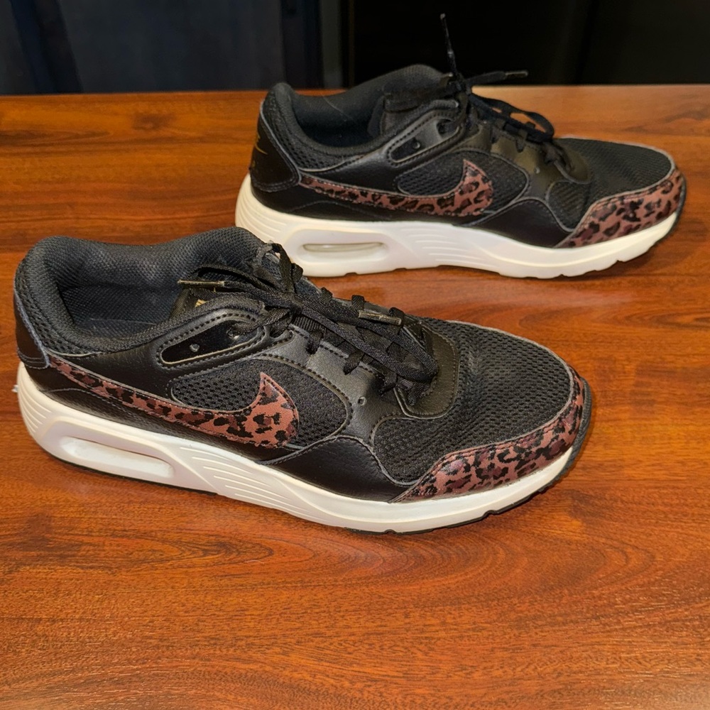 Cheetah Print Nike Air Max SC sneakers Women's size 9.5
